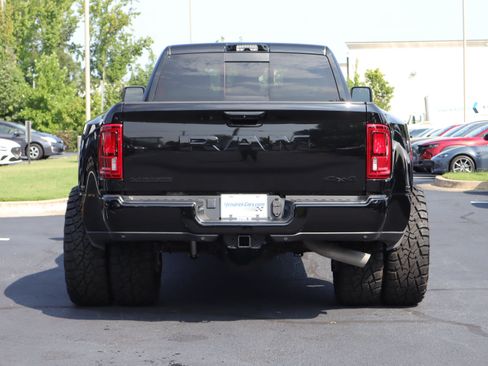 Used 2026 RAM 3500 Laramie AWD/4WD image 37