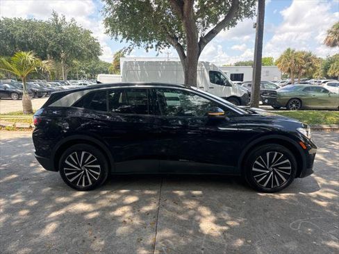 Used 2023 Volkswagen ID.4 Pro S Plus AWD/4WD image 6