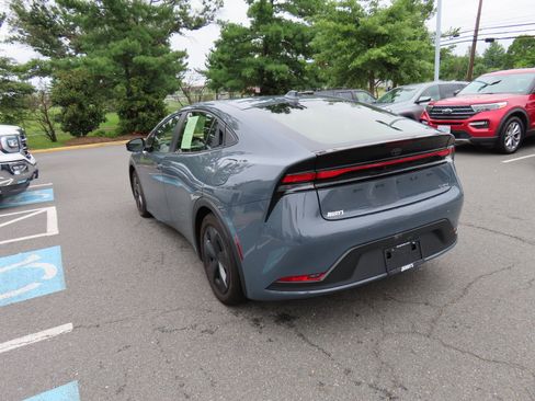 Used 2024 Toyota Prius LE image 6