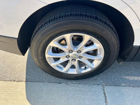 Used 2020 Chevrolet Equinox LT AWD/4WD image 12