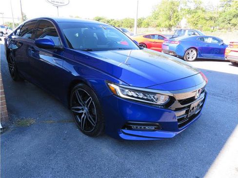 Used 2019 Honda Accord Sport image 12