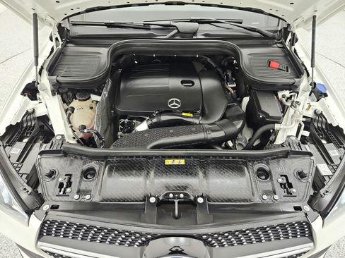 Used 2022 Mercedes-Benz GLE 350 w/ AMG Line Exterior image 17