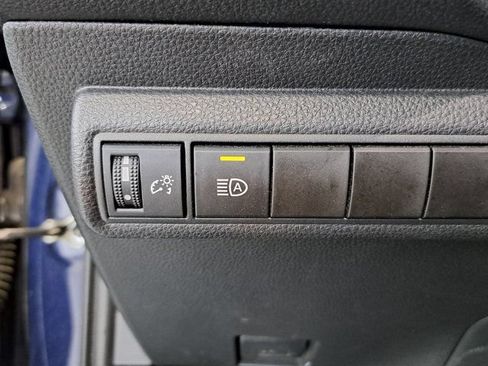 Used 2023 Toyota Corolla LE FWD image 13