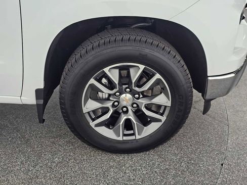 Used 2025 Chevrolet Silverado 1500 LT w/ Safety Package image 9