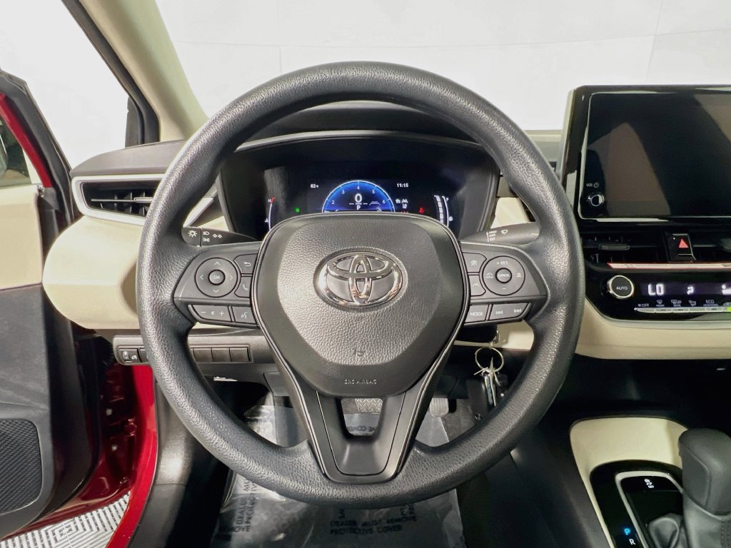 Used 2026 Toyota Corolla LE FWD image 15