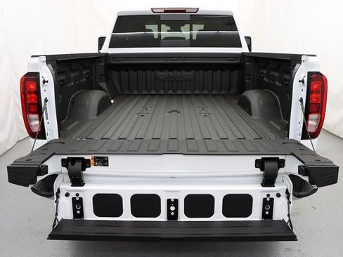 New 2026 GMC Sierra 2500 SLE AWD/4WD image 8