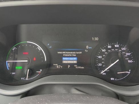 Used 2025 Toyota Sienna XLE image 11