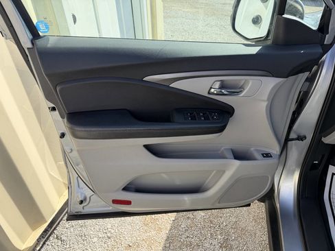 Used 2016 Honda Pilot EX-L image 9