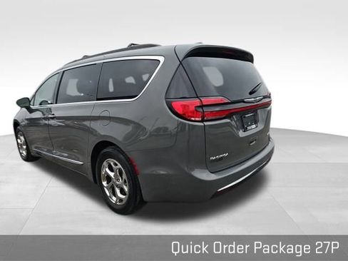 Used 2022 Chrysler Pacifica Limited image 19