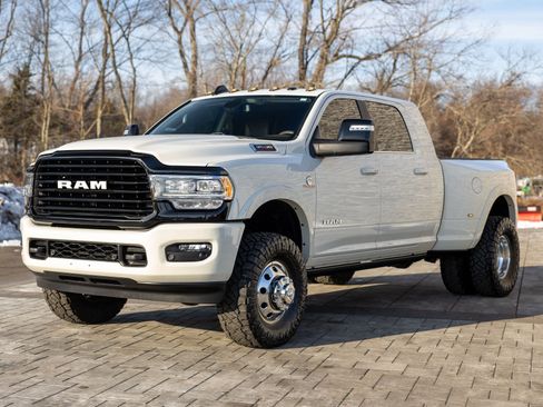 Used 2023 RAM 3500 Limited image 4