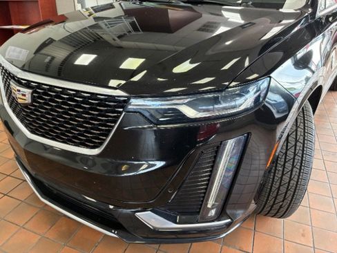 Used 2020 Cadillac XT6 Premium Luxury image 9