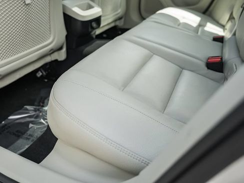 Certified 2024 Volvo S60 B5 Plus AWD/4WD image 30