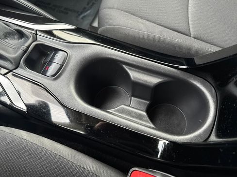 Used 2022 Toyota Corolla LE image 25