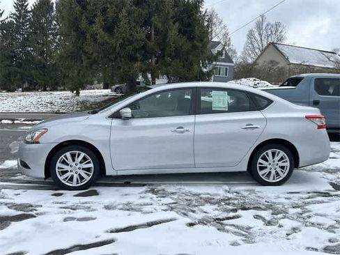 Used 2013 Nissan Sentra SL w/ Premium Pkg image 2