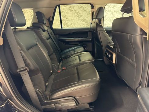 Used 2024 Ford Expedition XLT AWD/4WD image 12