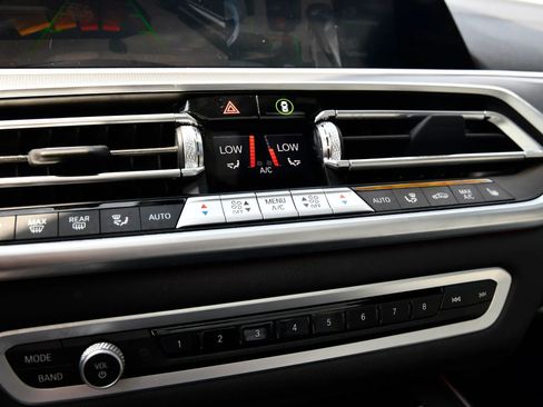 Used 2023 BMW X5 xDrive40i w/ Premium Package image 19