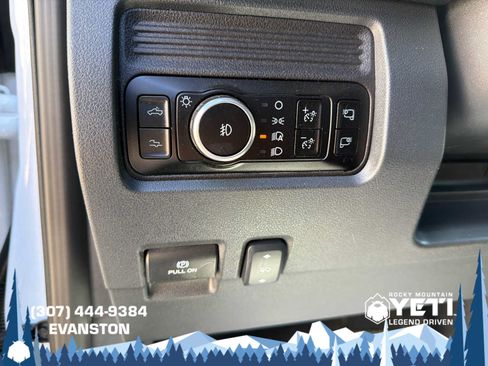 Used 2025 Ford F350 Platinum AWD/4WD image 29