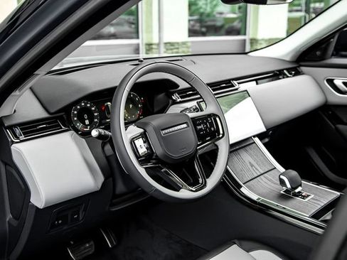 Used 2025 Land Rover Range Rover Velar Dynamic SE AWD/4WD image 16