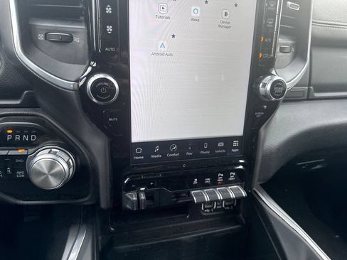 Used 2022 RAM 1500 Laramie AWD/4WD image 14