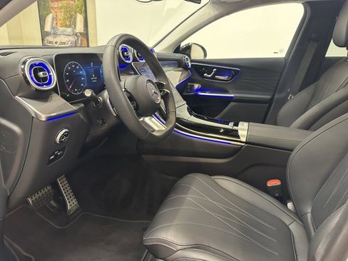 Certified 2025 Mercedes-Benz GLC 300 4MATIC image 6