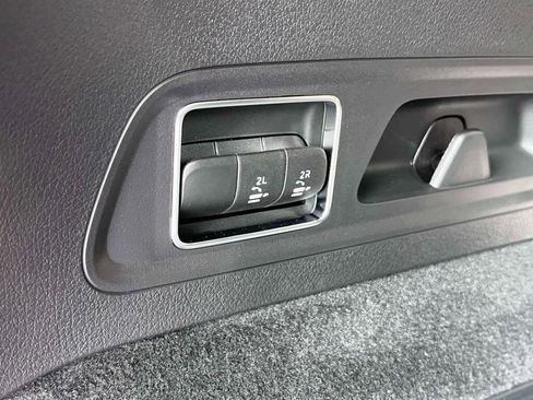 New 2026 Mercedes-Benz GLS 450 4MATIC image 21