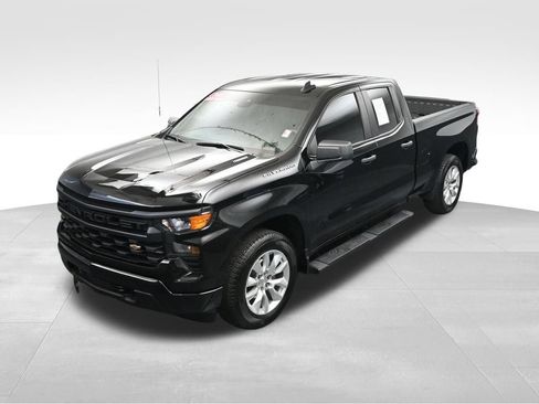 Used 2025 Chevrolet Silverado 1500 Custom RWD image 31