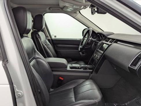 Used 2019 Land Rover Discovery SE AWD/4WD image 21