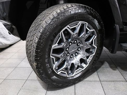 Used 2024 GMC Hummer EV 3X AWD/4WD image 7