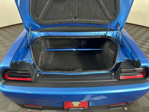 Used 2016 Dodge Challenger R/T Scat Pack RWD image 19