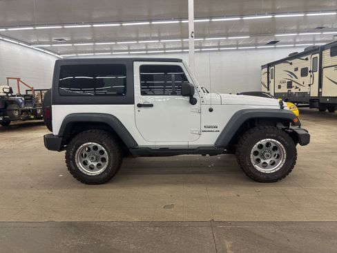Used 2013 Jeep Wrangler Sport image 3