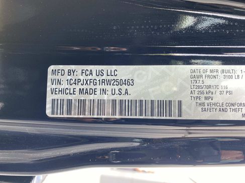 Used 2024 Jeep Wrangler Unlimited Rubicon w/ Technology Group image 18