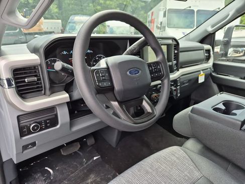 New 2026 Ford F350 XLT w/ Snow Plow/Camper Package AWD/4WD image 26