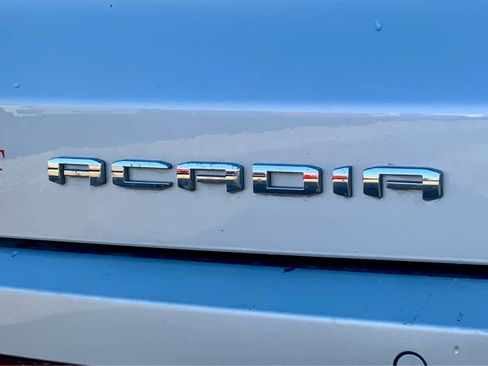 Used 2020 GMC Acadia Denali w/ Denali Ultimate Package image 20