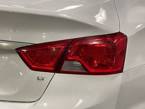 Used 2014 Chevrolet Impala LT w/ Premium Seating Package image 38