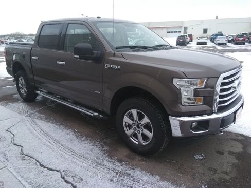 Used 2016 Ford F150 XLT w/ Equipment Group 302A Luxury image 4