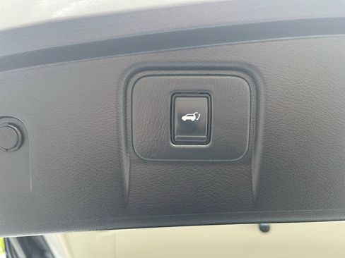 Used 2017 Nissan Murano SL AWD/4WD image 34