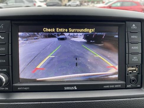 Used 2016 Dodge Grand Caravan SXT w/ UConnect Hands-Free Group image 9