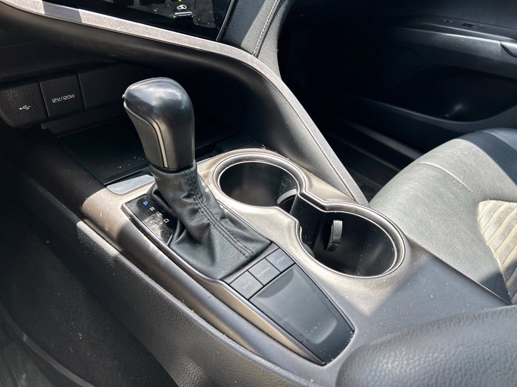 Used 2022 Toyota Camry SE FWD image 33