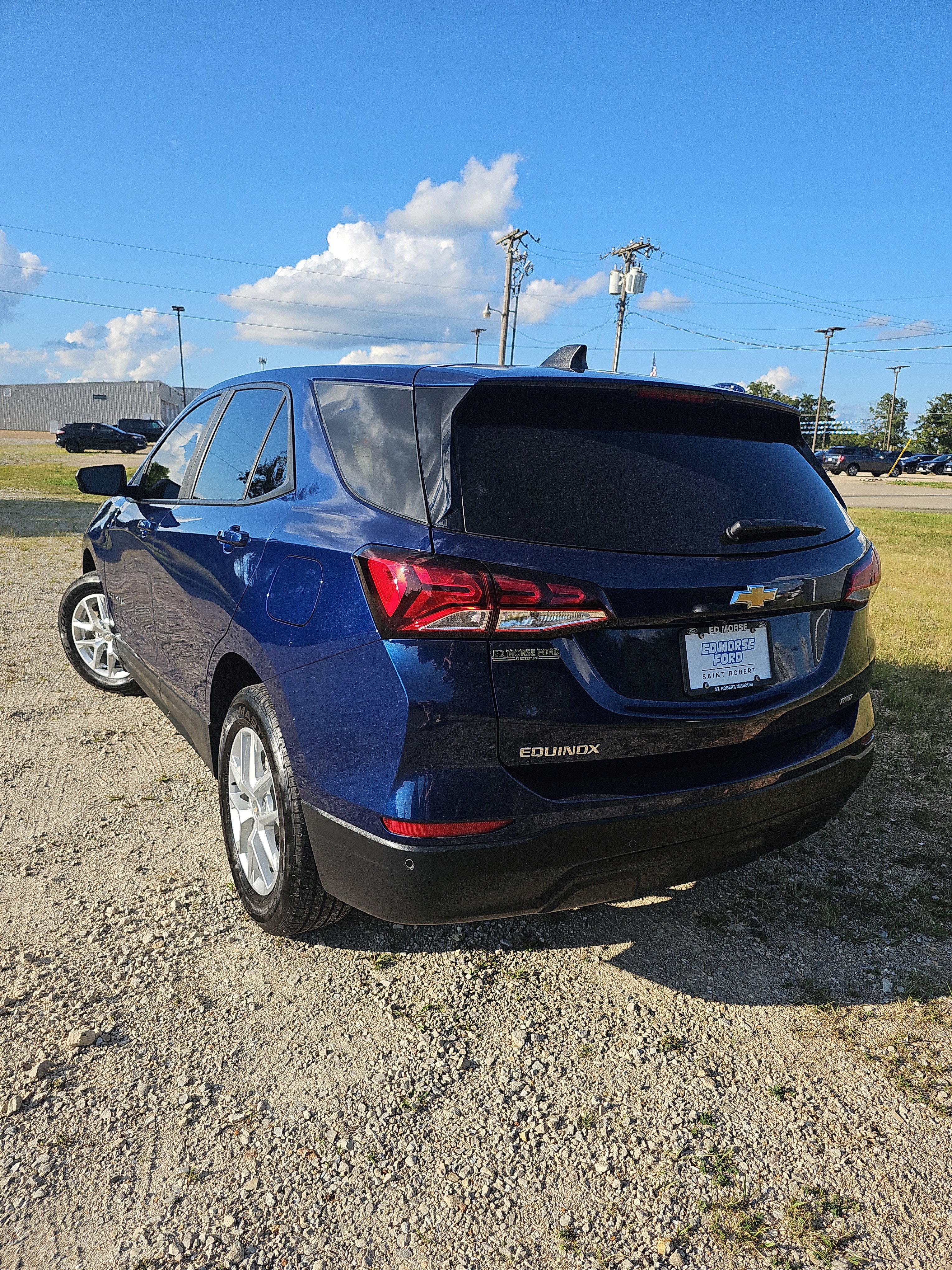 Used 2023 Chevrolet Equinox LS w/ LS Convenience Package AWD/4WD image 6