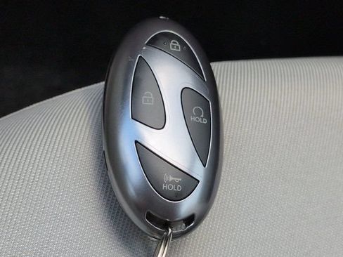 Certified 2025 Hyundai Tucson SE FWD image 27