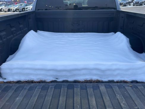 Used 2022 Chevrolet Silverado 1500 LT w/ Bed Protection Package image 8