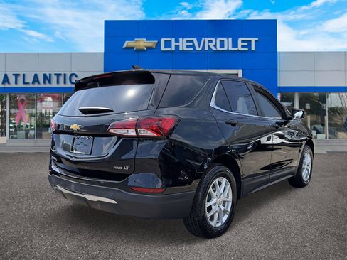 Used 2023 Chevrolet Equinox LT image 4