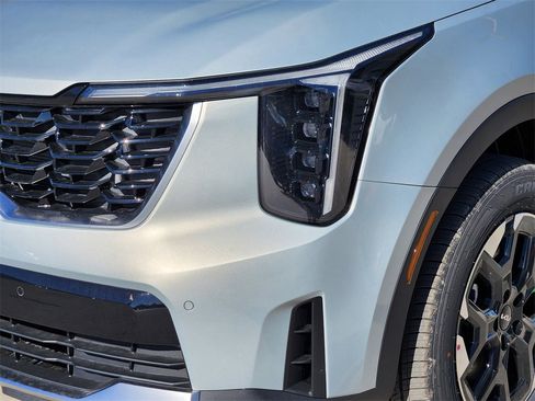 New 2026 Kia Sorento S image 6