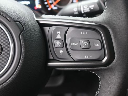 New 2026 Jeep Gladiator Sport AWD/4WD image 2