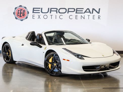 Used 2013 Ferrari 458 Spider RWD image 1