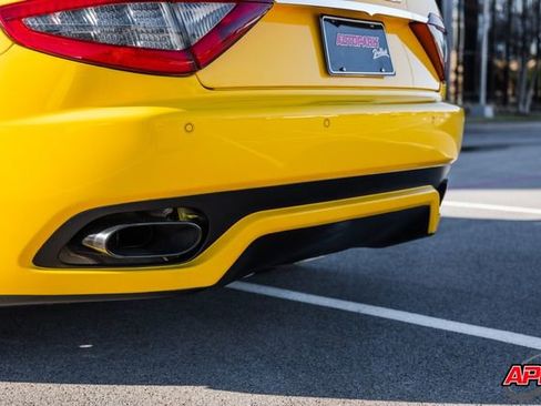 Used 2014 Maserati GranTurismo Sport RWD image 31