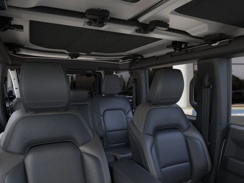 New 2026 Ford Bronco Outer Banks AWD/4WD image 12