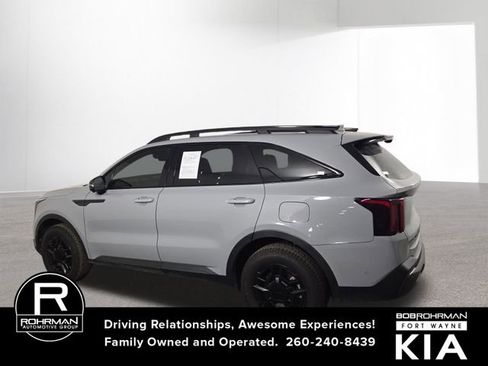 Certified 2025 Kia Sorento SX Prestige image 10