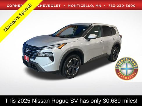 Used 2025 Nissan Rogue SV AWD/4WD image 1