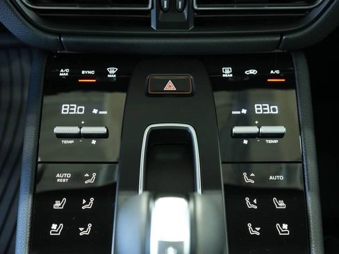 New 2025 Porsche Macan image 21